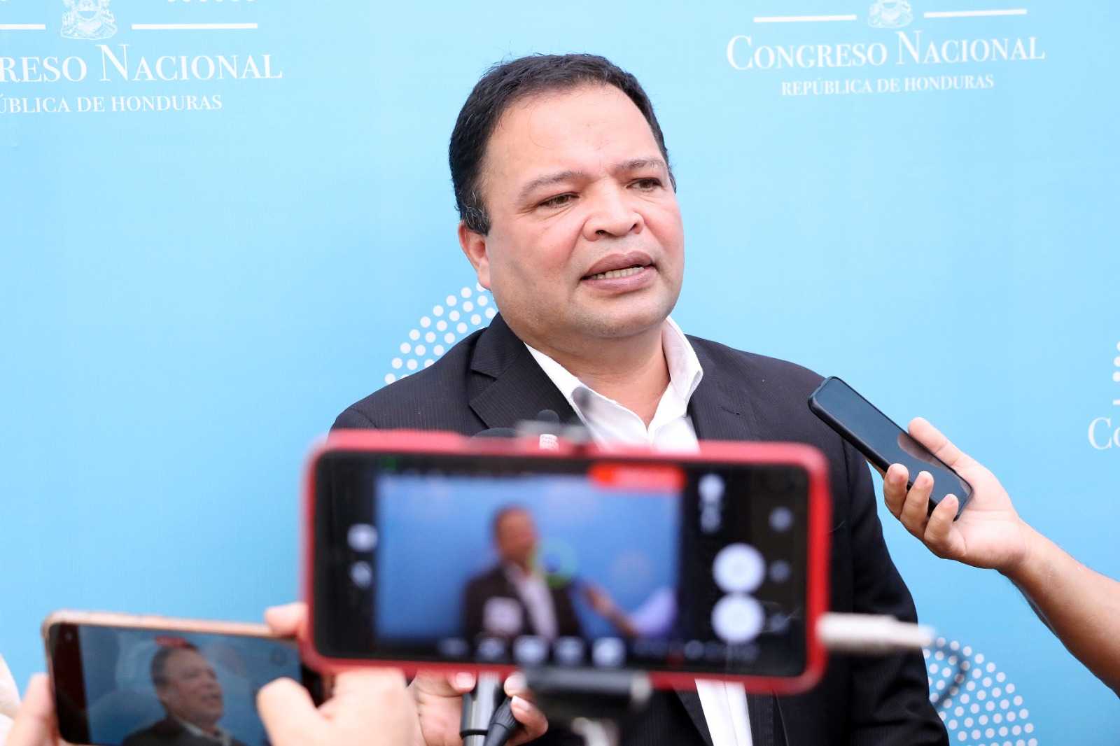 “Los congresistas no necesitamos inmunidad”